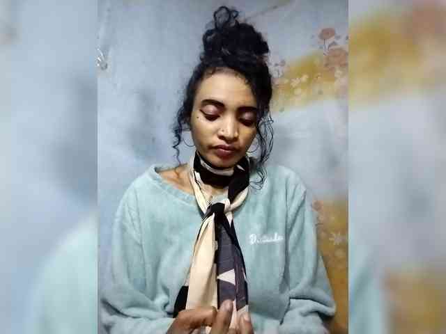 Shanya12 webcam
