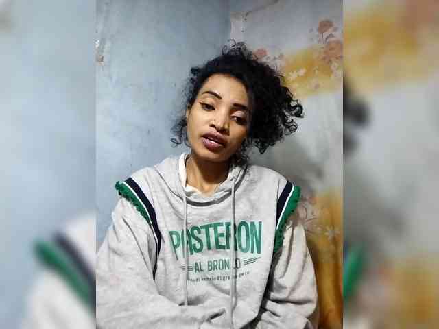 Shanya12 webcam