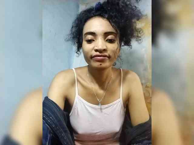 Shanya12 webcam
