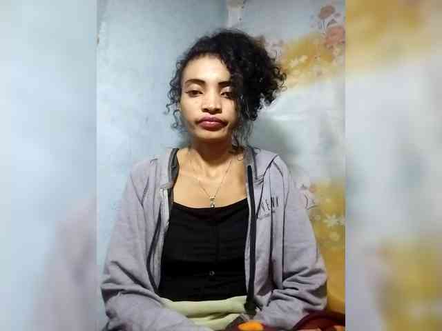 Shanya12 webcam