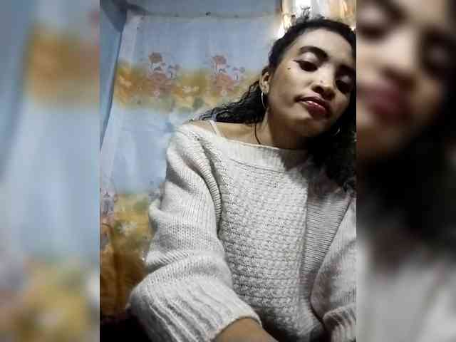 Shanya12 webcam