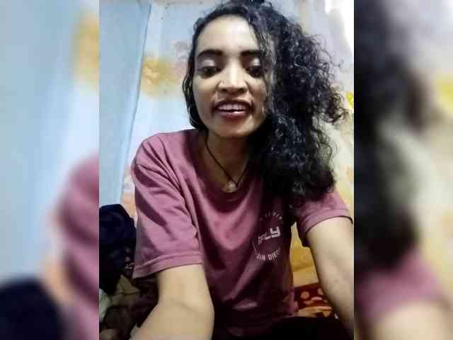 Shanya12 webcam