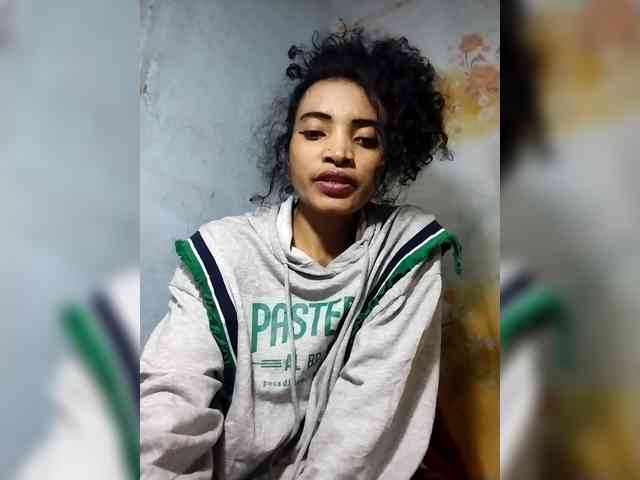 Shanya12 webcam