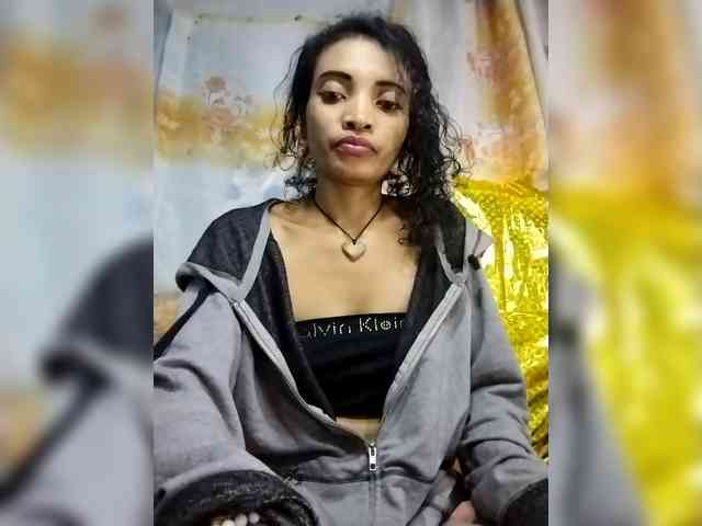 Shanya12 webcam