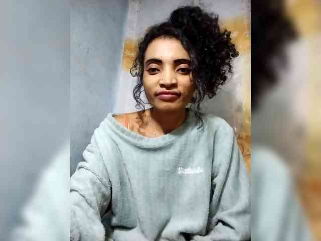 Shanya12 webcam