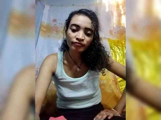 Shanya12 webcam