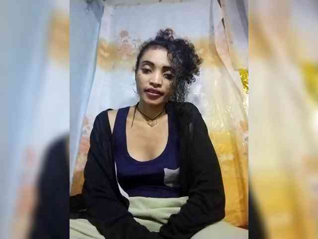 Shanya12 webcam
