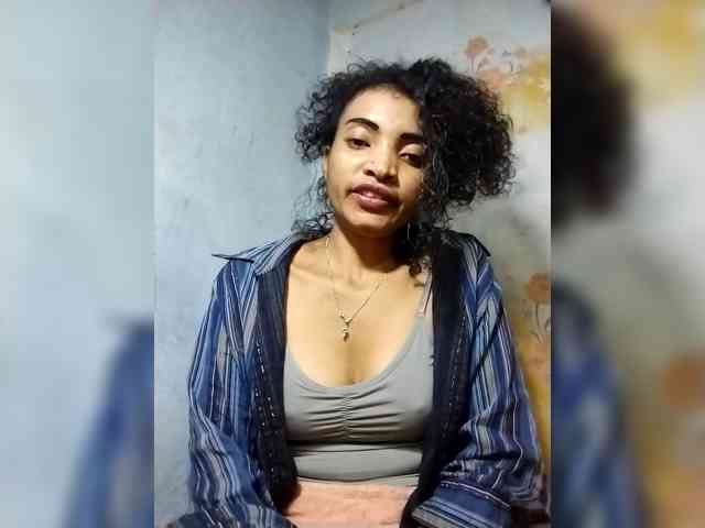 Shanya12 webcam