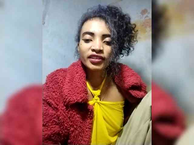 Shanya12 webcam