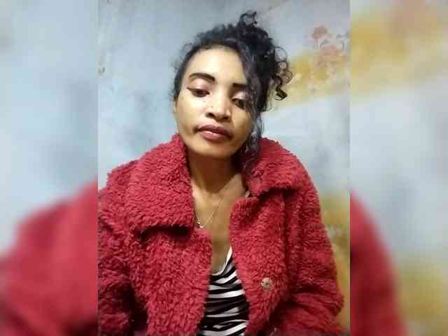 Shanya12 webcam