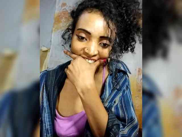 Shanya12 webcam