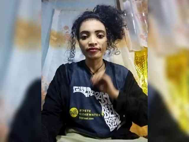 Shanya12 webcam