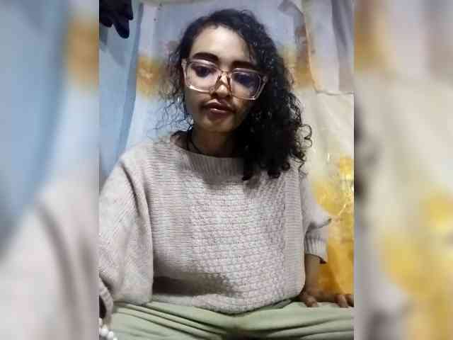 Shanya12 webcam