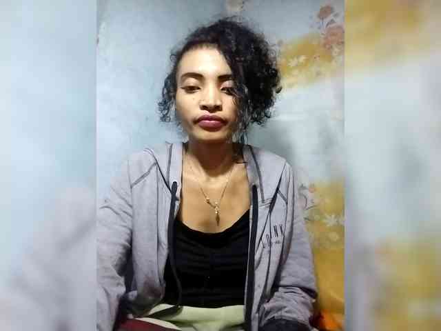 Shanya12 webcam