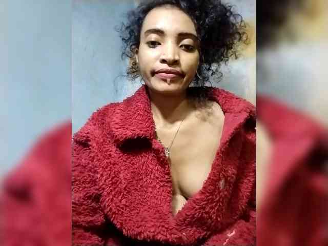 Shanya12 webcam