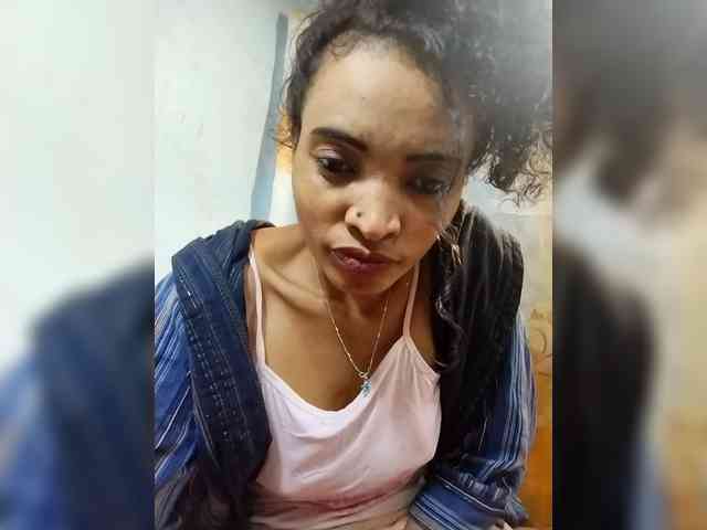 Shanya12 webcam