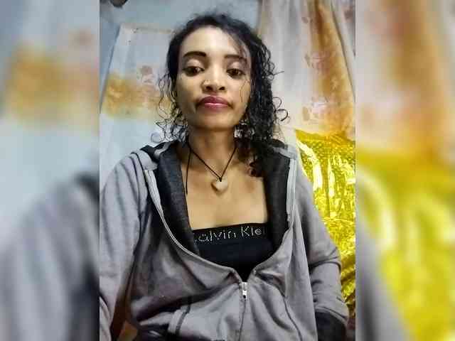 Shanya12 webcam