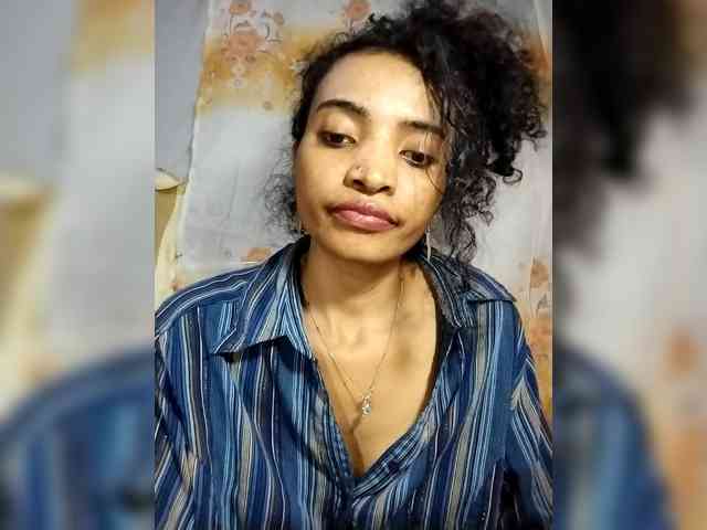 Shanya12 webcam