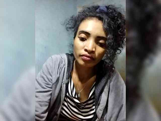 Shanya12 webcam