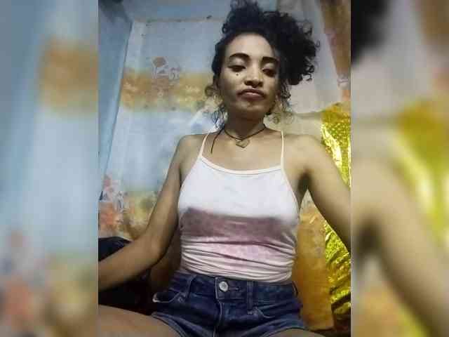 Shanya12 webcam