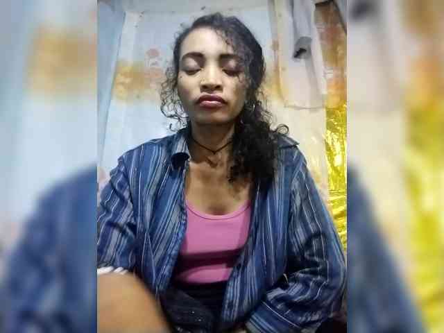 Shanya12 webcam