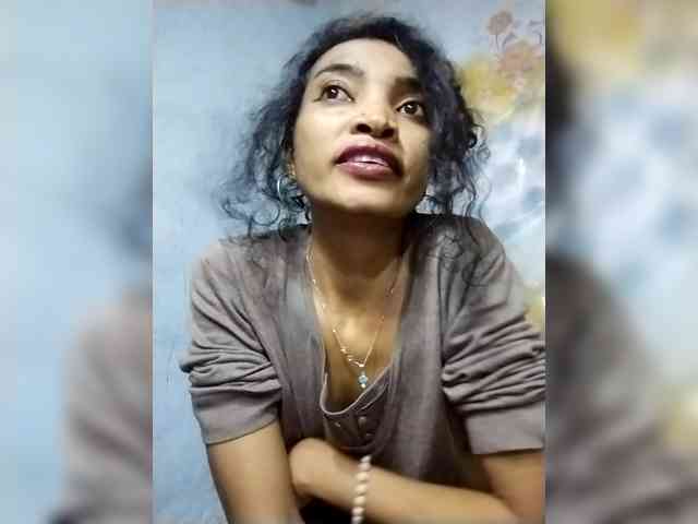 Shanya12 webcam