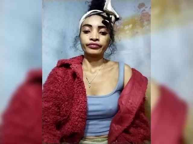 Shanya12 webcam