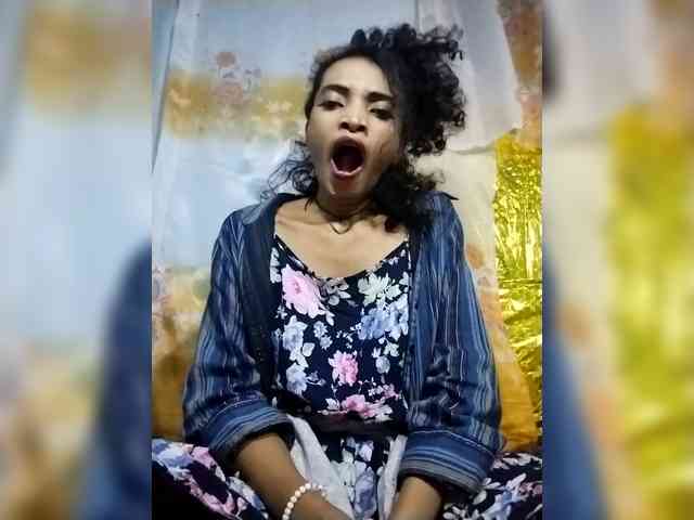 Shanya12 webcam