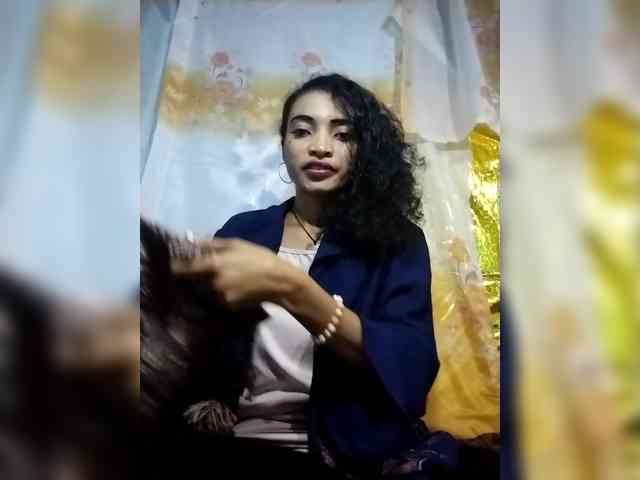 Shanya12 webcam