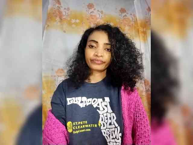 Shanya12 webcam