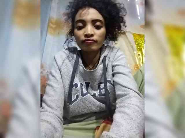 Shanya12 webcam