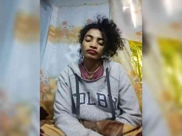 Shanya12 webcam