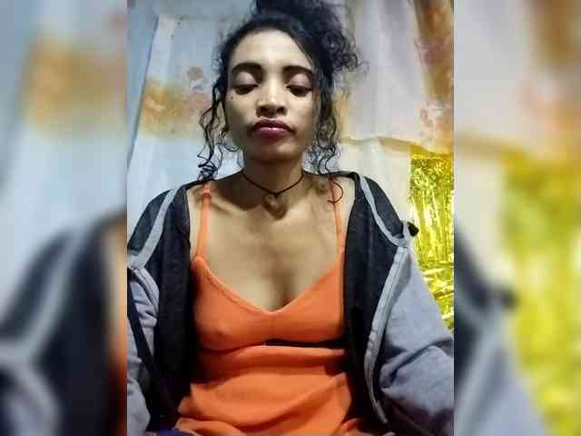 Shanya12 webcam