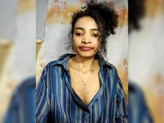 Shanya12 webcam