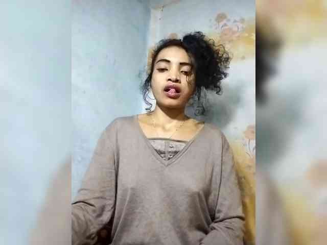 Shanya12 webcam