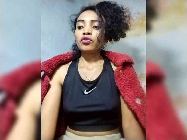 Shanya12 webcam
