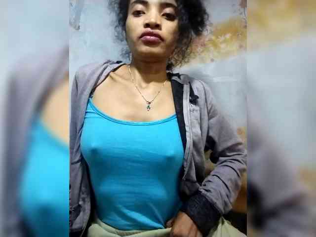 Shanya12 webcam