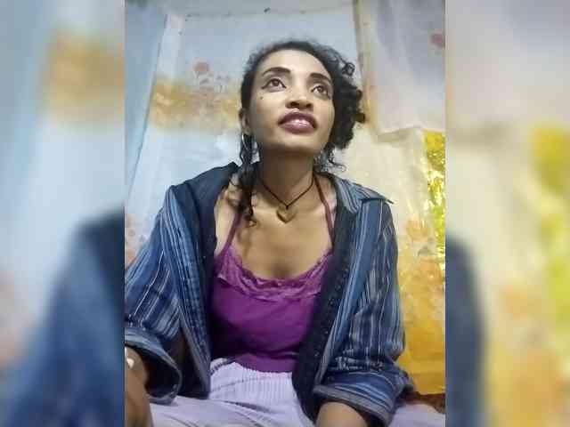 Shanya12 webcam
