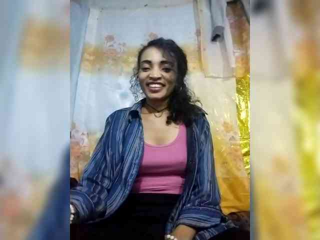 Shanya12 webcam