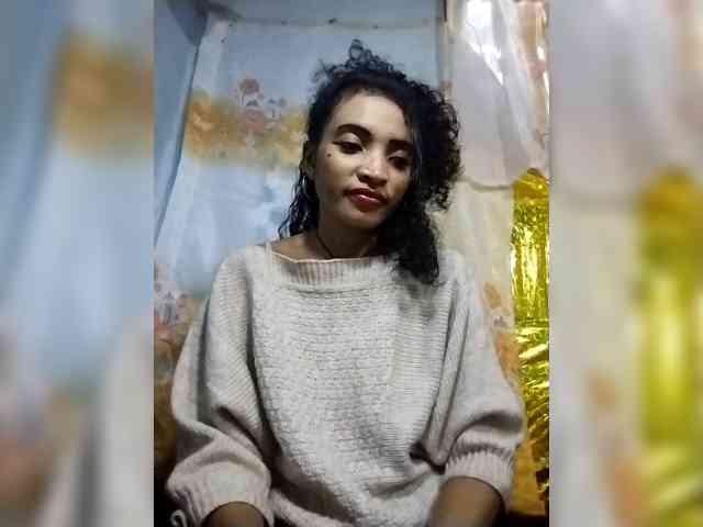 Shanya12 webcam