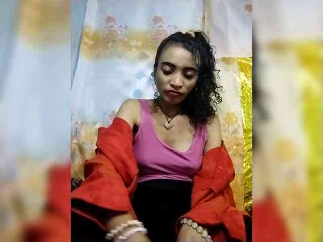 Shanya12 webcam