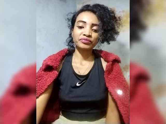Shanya12 webcam