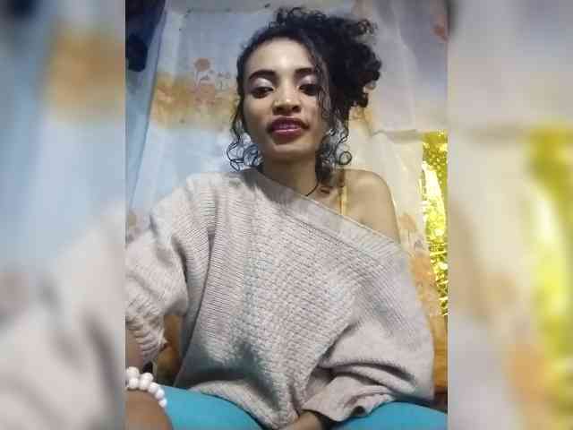 Shanya12 webcam