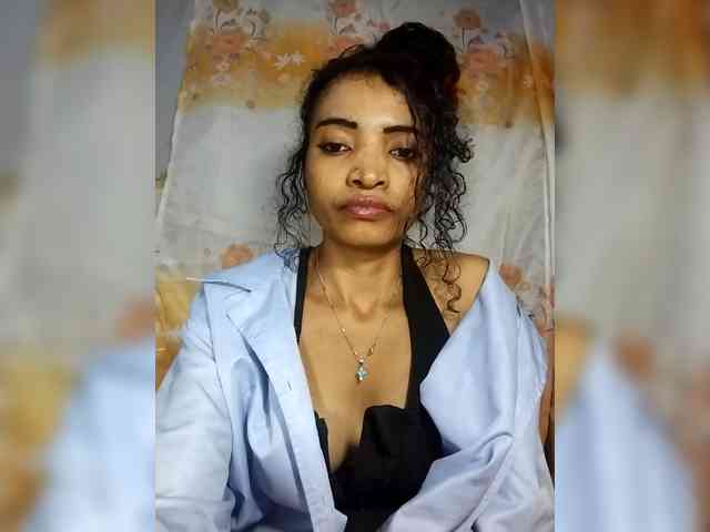 Shanya12 webcam