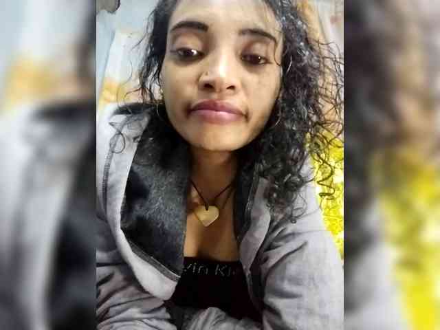 Shanya12 webcam
