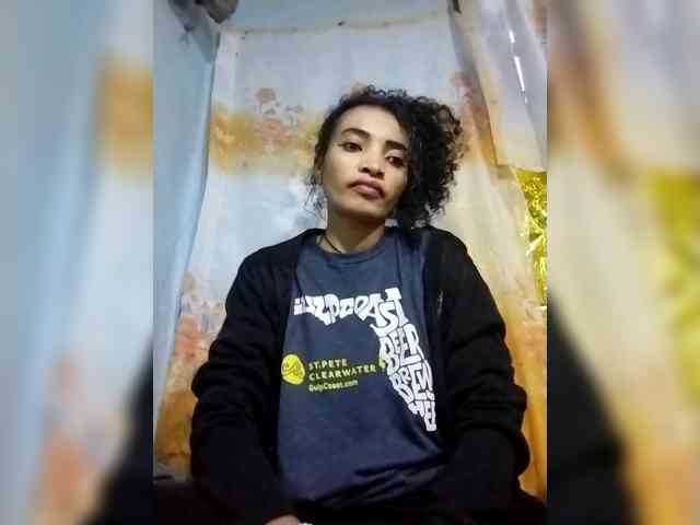 Shanya12 webcam