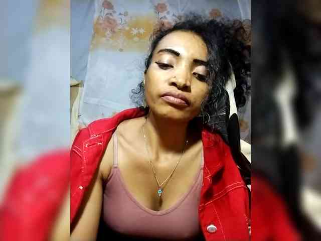 Shanya12 webcam