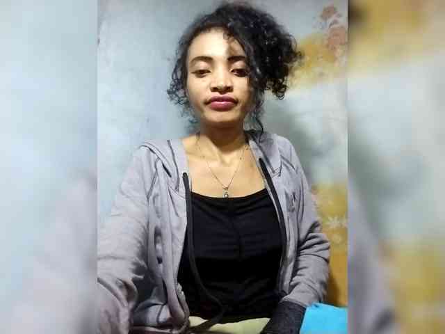 Shanya12 webcam