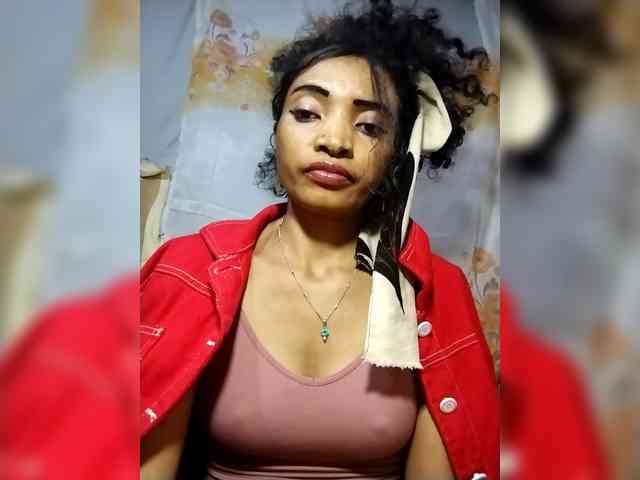 Modèle: Shanya12