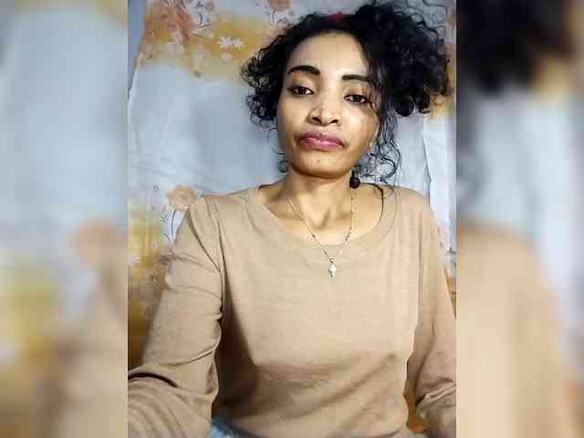 Shanya12 webcam